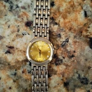 Woman's vintage Gucci watch